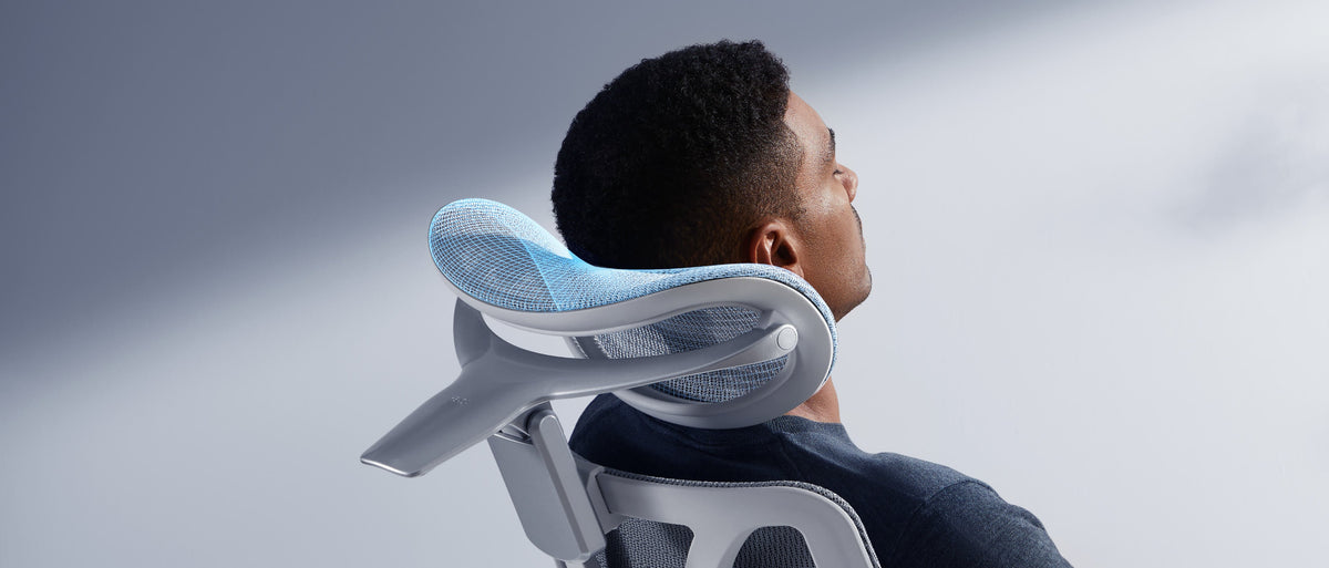 あらゆる姿勢を支える4Dヘッドレスト
